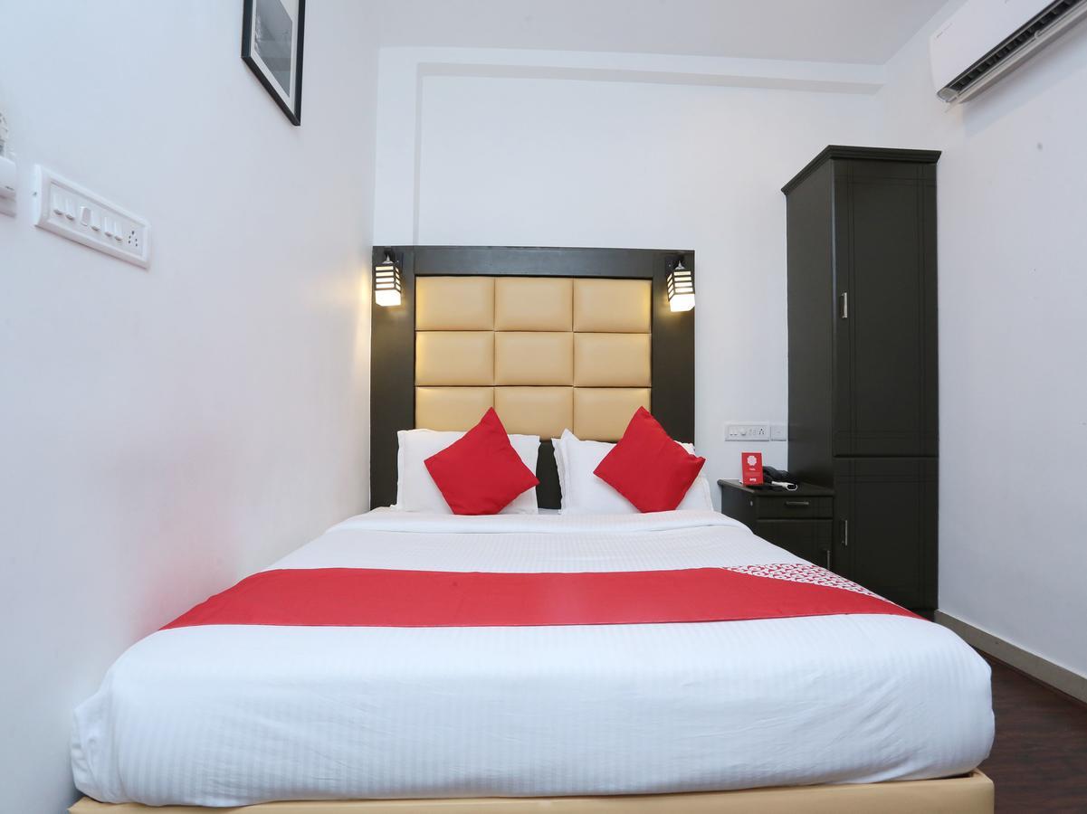 Hotel Qube Kochi Exterior foto