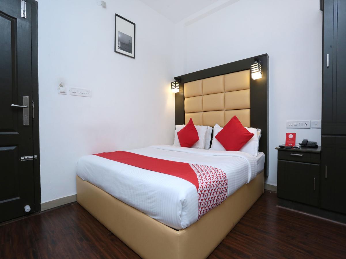 Hotel Qube Kochi Exterior foto