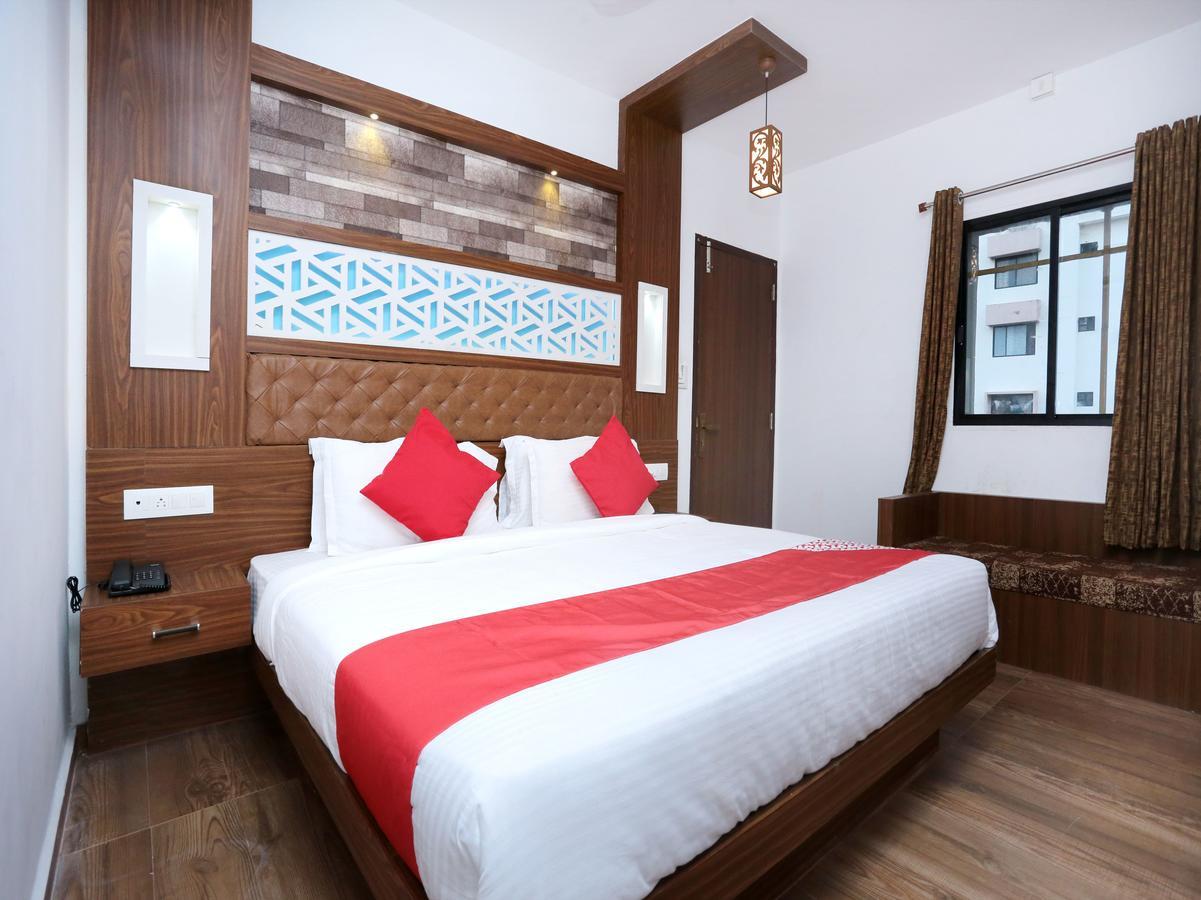 Hotel Qube Kochi Exterior foto